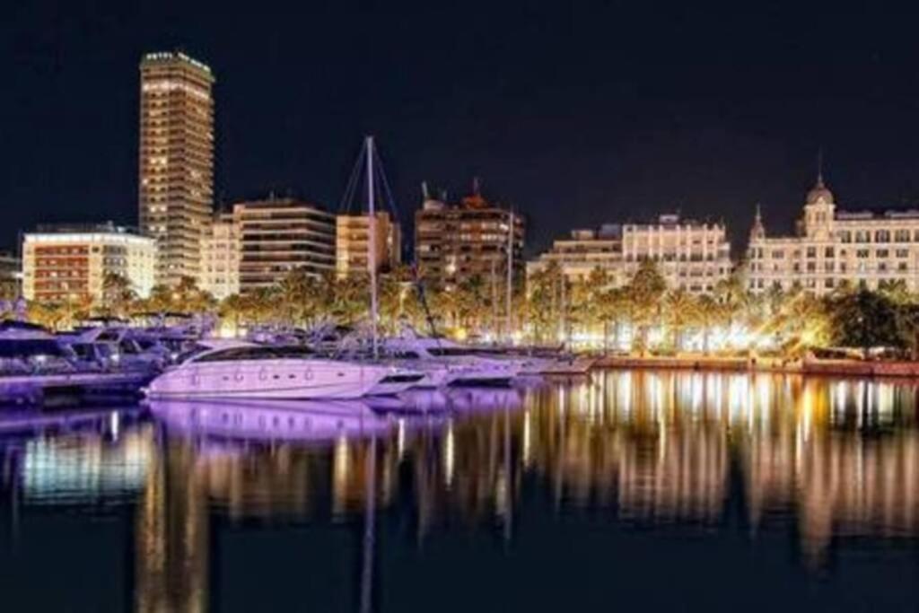 Apartamento Boutique Centrico A 5 Min Playa Alicante Eksteriør bilde
